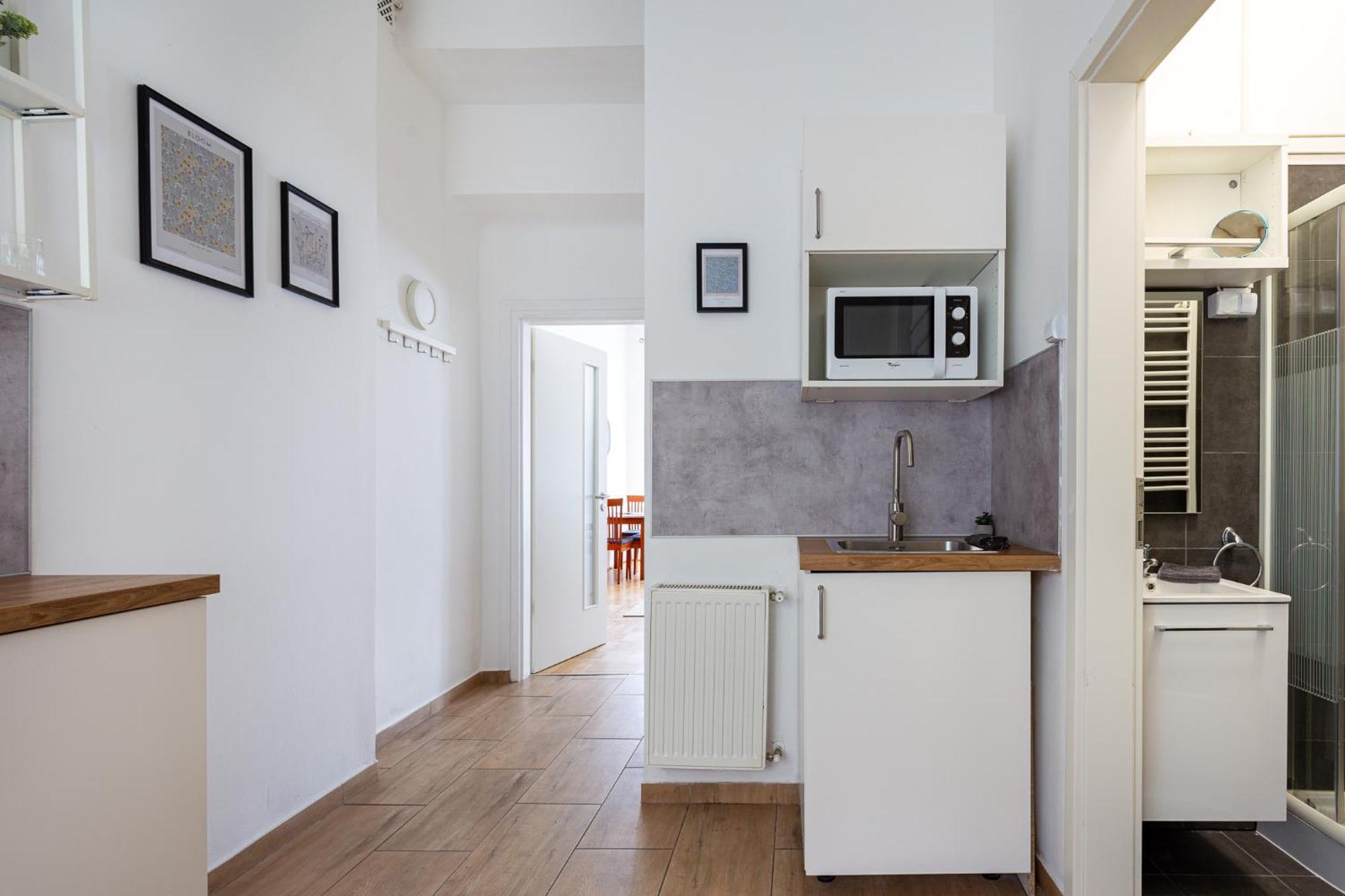 Urania Apartman *