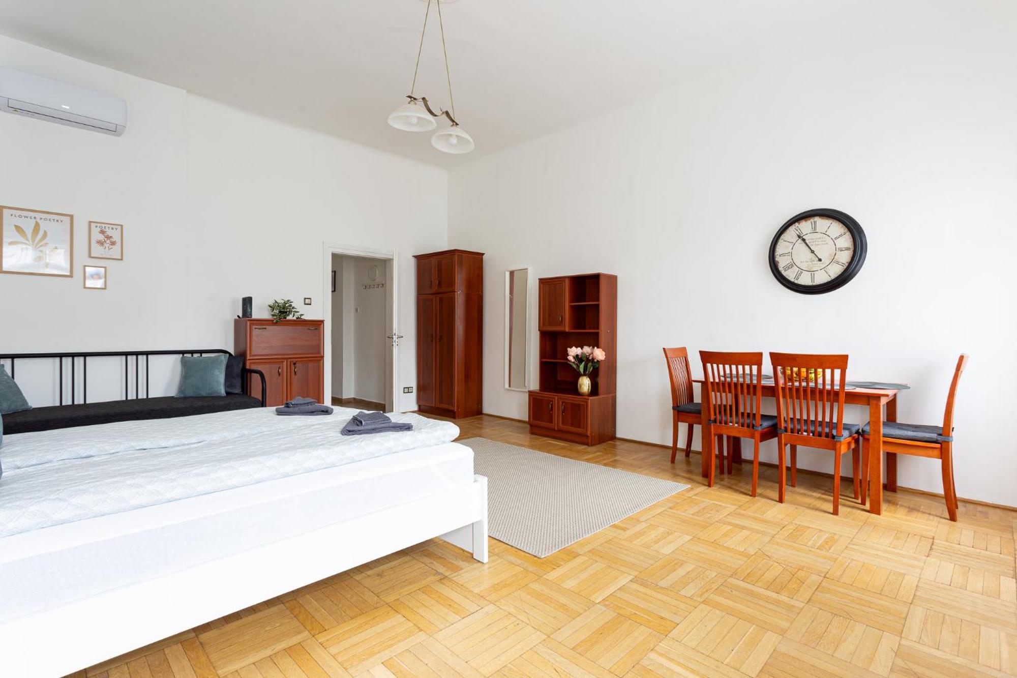 Apartman Urania *